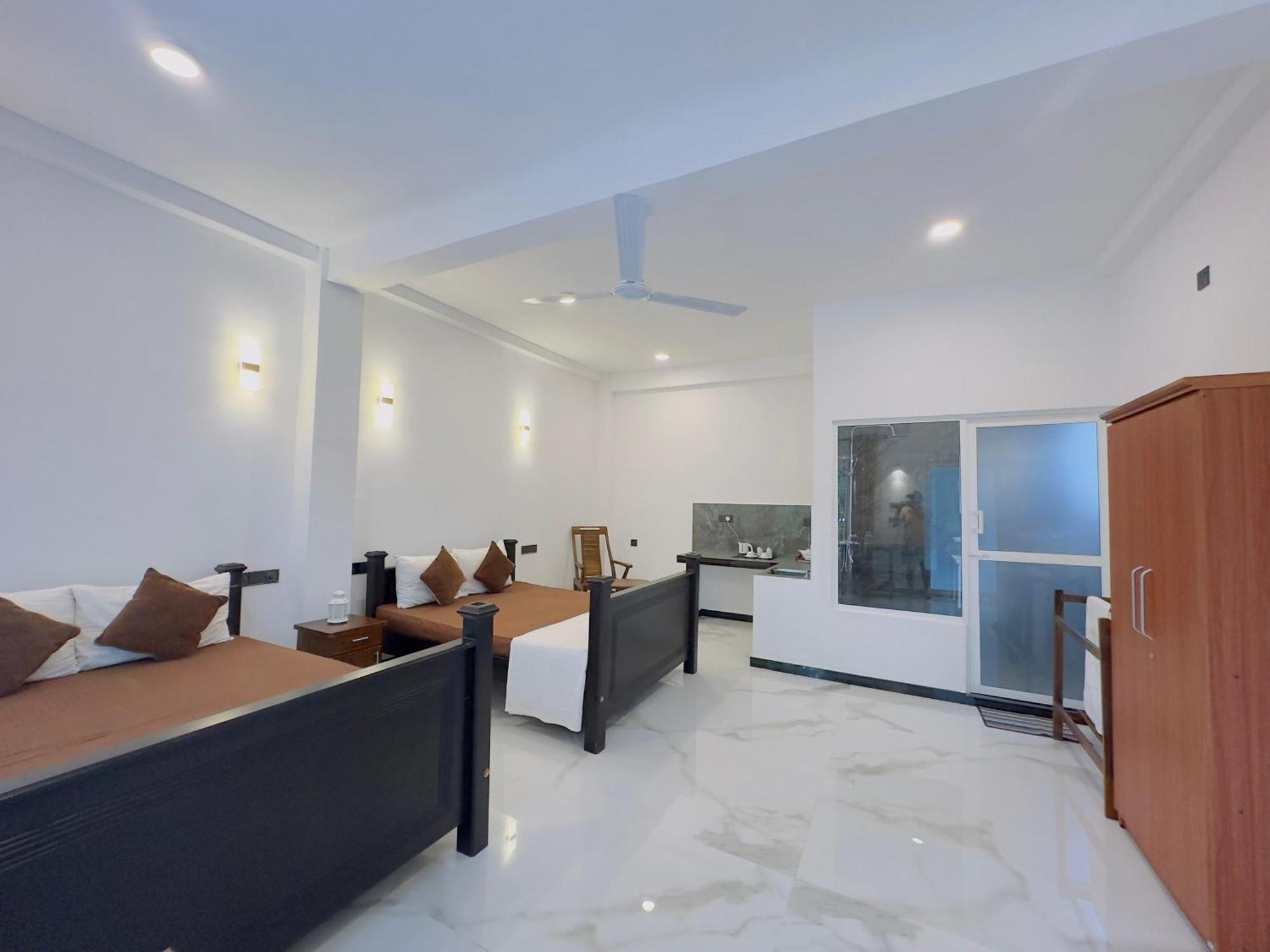 Neo Bay Hotel Weligama Exterior photo